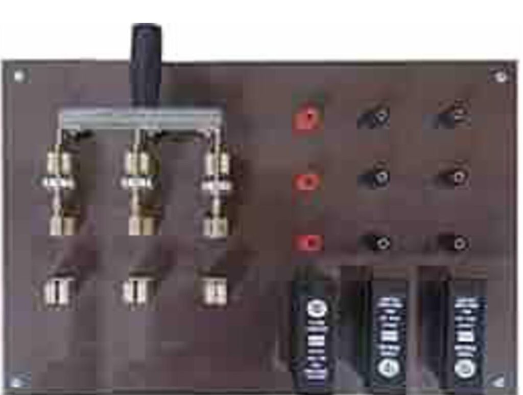 Knife Switch TPDT fitted with fuse terminals 16 Amp/ 440 V